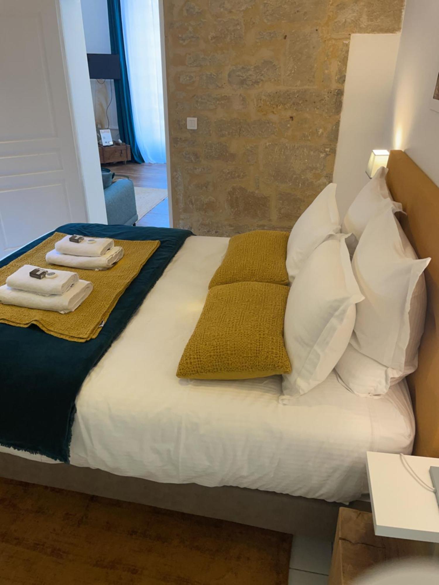 Stay In Sarlat - Suite Sarloveze Εξωτερικό φωτογραφία